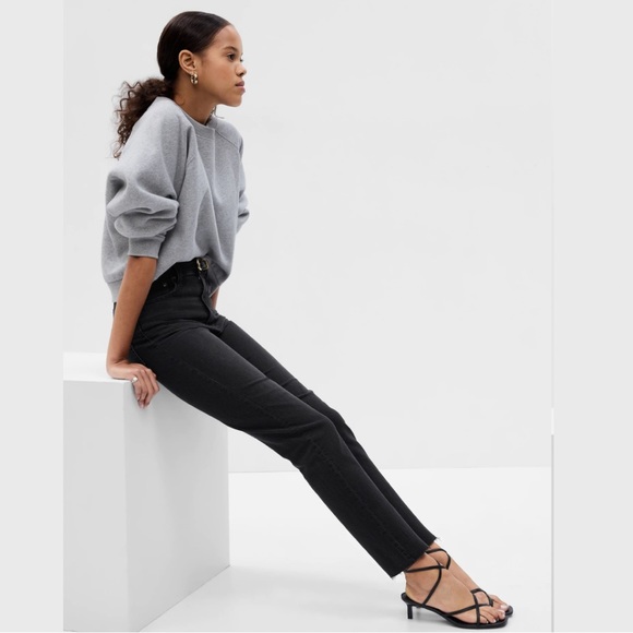 Sky High Rise Cheeky Straight Jeans with Washwell size 30 Regular in Black Rinse - Picture 3 of 14